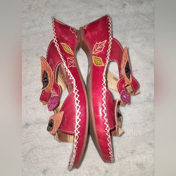 Elite red slight wedge sandals size 10 - Picture 6 of 11